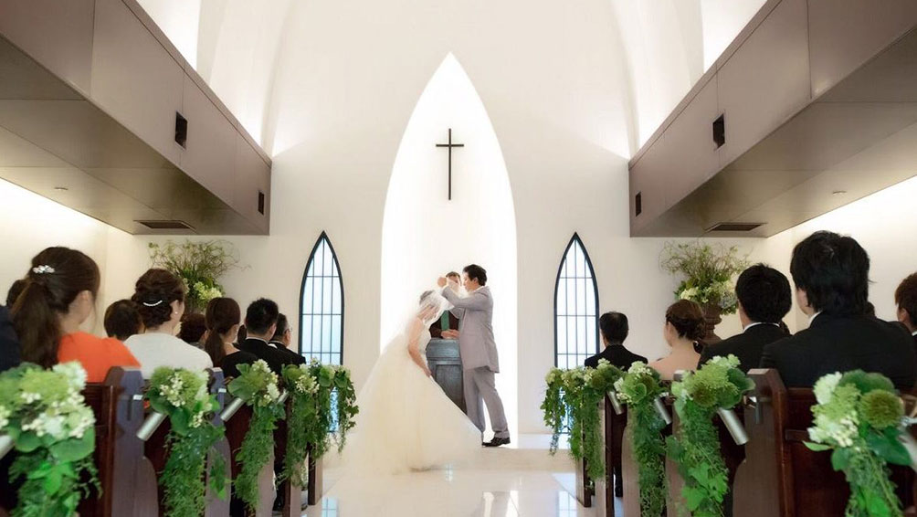 厳粛・ロマンチックならキリスト教式!