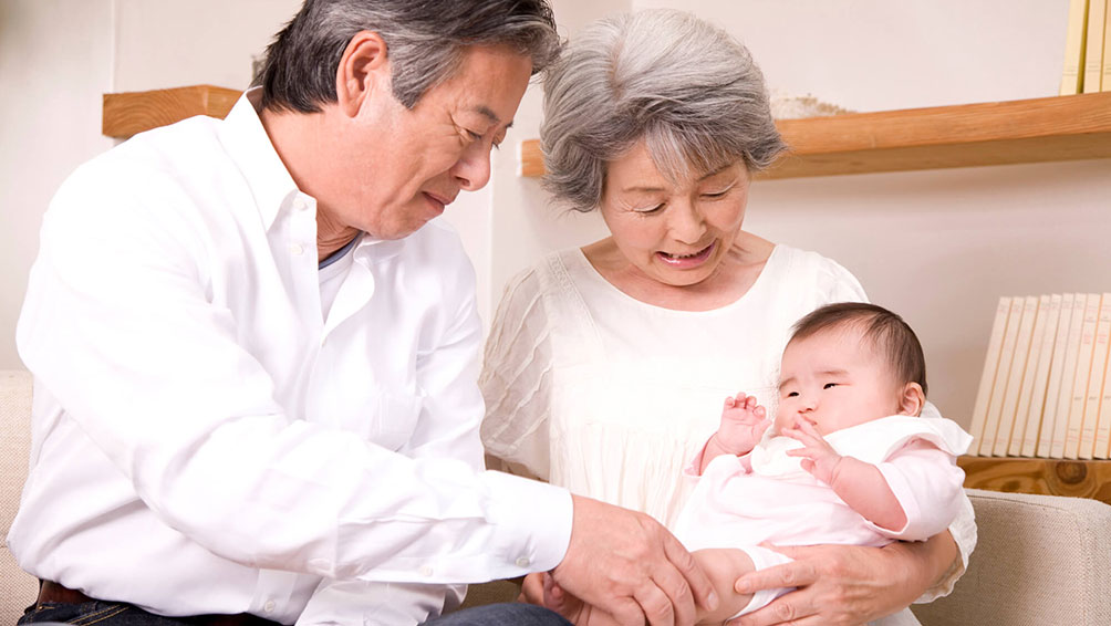子供の催促や、出産や育児の仕方などに口を出す