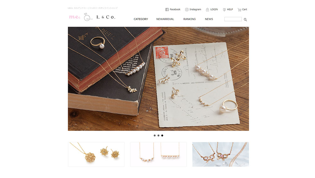 小ぶりで線の細いアクセサリーが好きな女性は「me.luxe」
