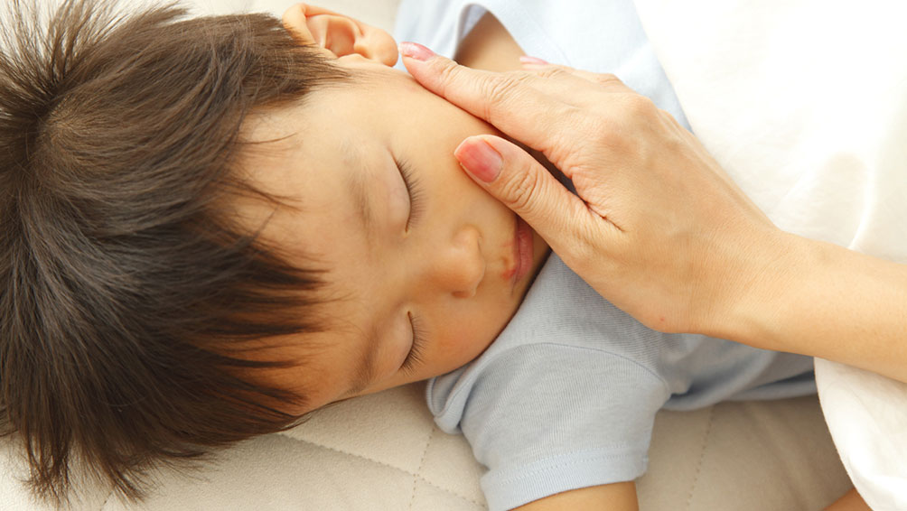 トントン以外にもあります!入眠の時の寝かしつけスキンシップ