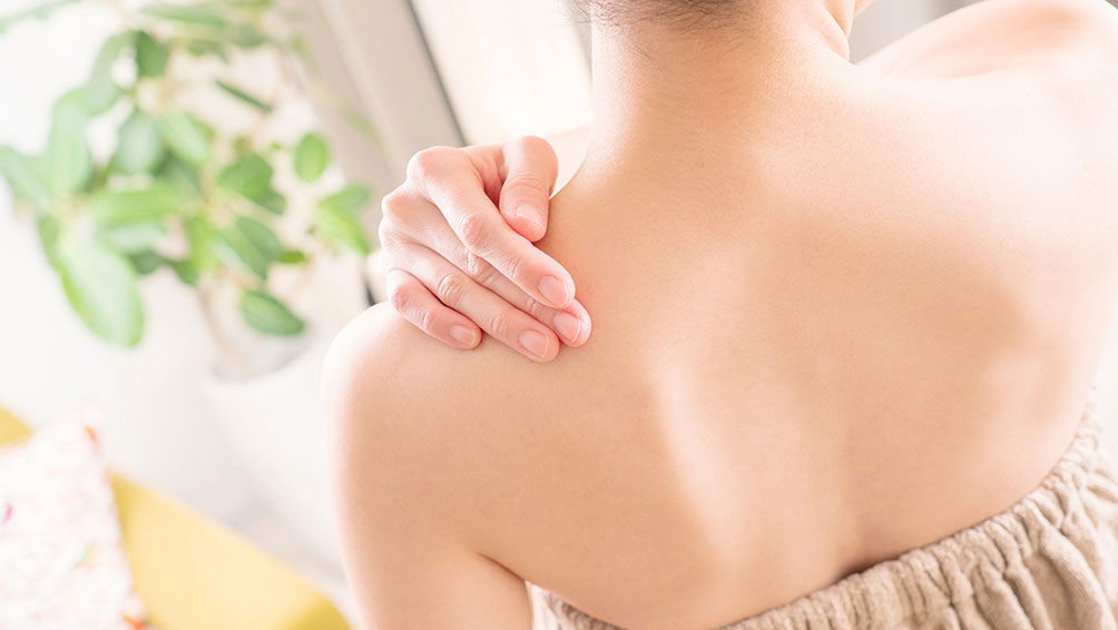 背中ニキビに悩む女性は意外と多い!