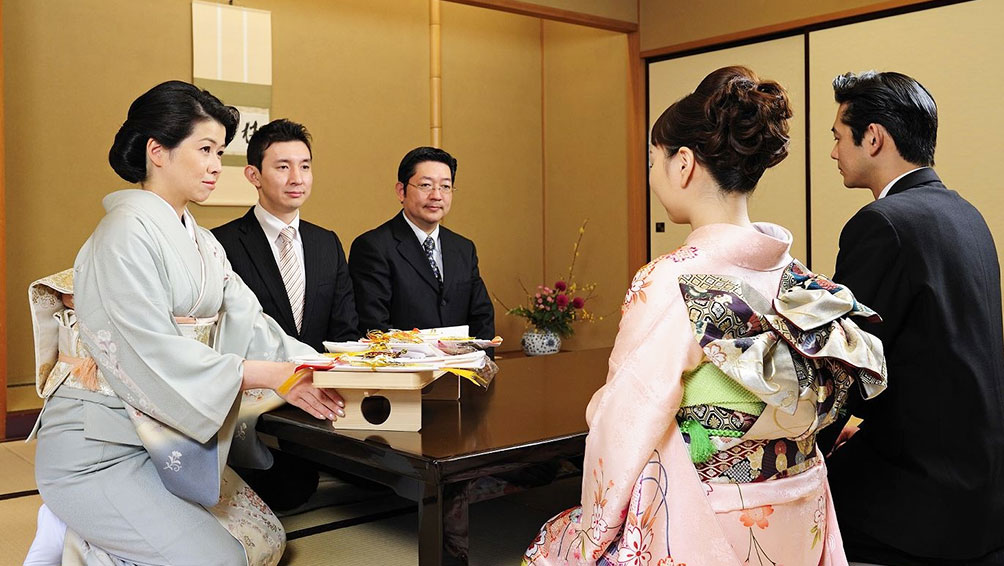 そもそも結納って何をするの？略式との違いは？