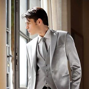 存在感をプラスしてくれる「シルバー」