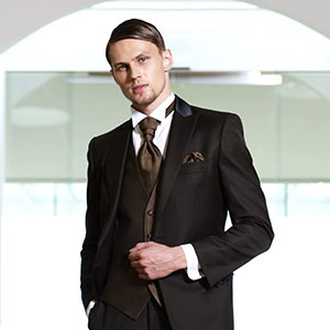 ダンディな着こなしをしたいなら「ブラウン」