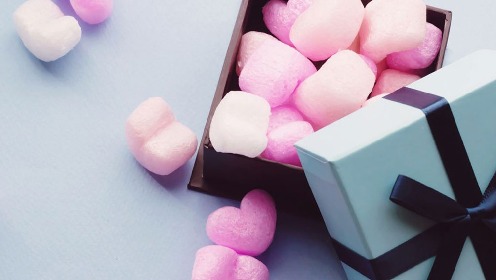 仲直りのきっかけ5.プレゼントや相手の好きなものを用意する