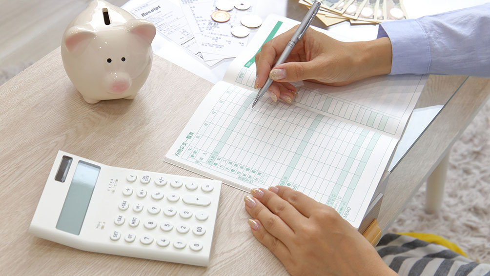 共働き夫婦の収入や家計管理の調査結果から見る傾向