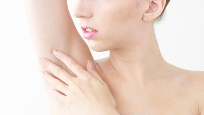 ワキガに悩んでいる女性は意外と多い！？効果的な対策は？
