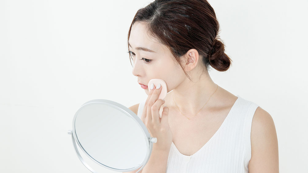 コツをおさえて美肌を演出!ファンデーションの正しい塗り方