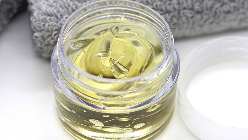 毛穴汚れや開きは適切なケアで改善できます!