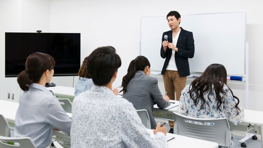 仕事と大学生活を両立させて、充実した人生を送ろう!